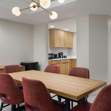 Embassy Suites By Hilton Hampton Convention Center Luaran gambar