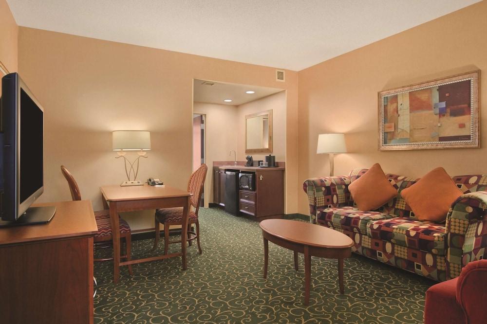 Embassy Suites By Hilton Hampton Convention Center Luaran gambar